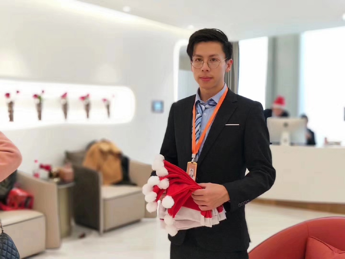 平安保险员工25岁