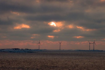 海上日出