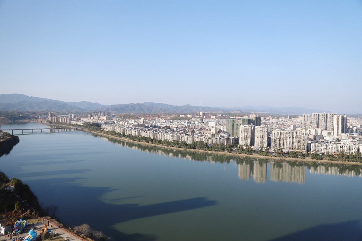 江西赣州于都县赣江贡江于都城市全貌
