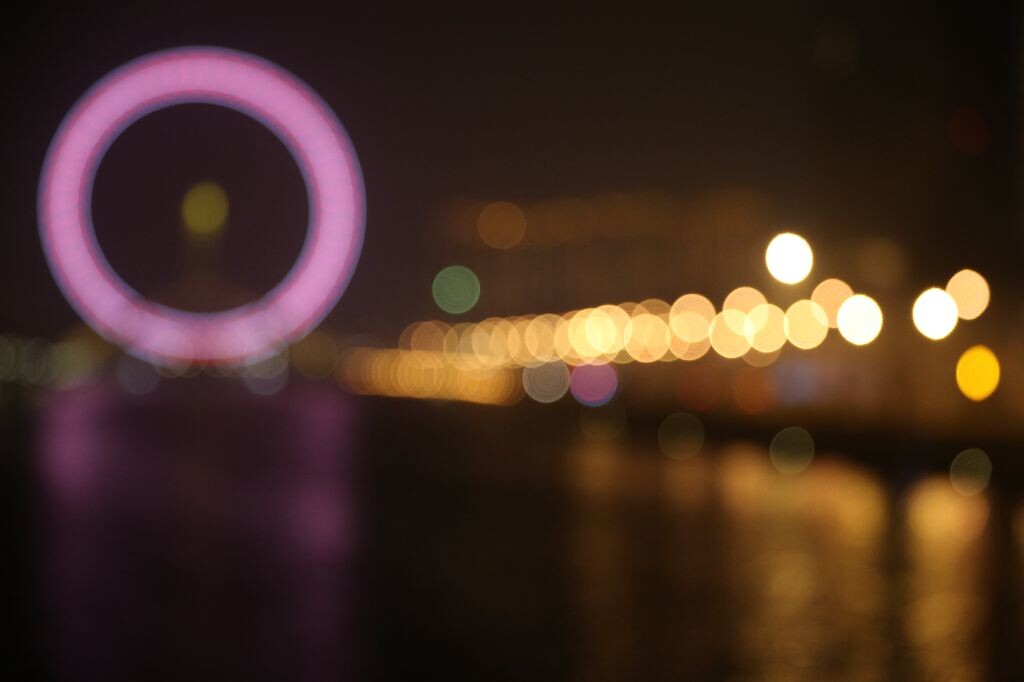 光•晕<br />
天津•海河•天津眼•光晕