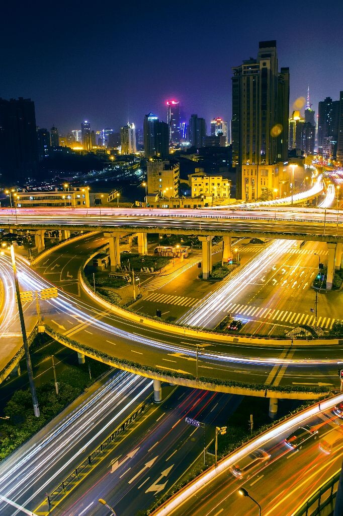 天目西路立交，太累木有爬对面的楼。。。。。遂照了一半就撤了。。。