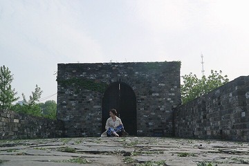 001