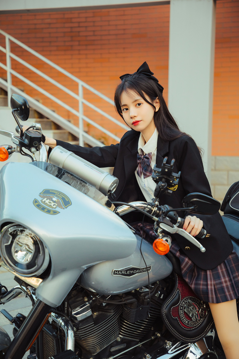 哈雷机车jk少女