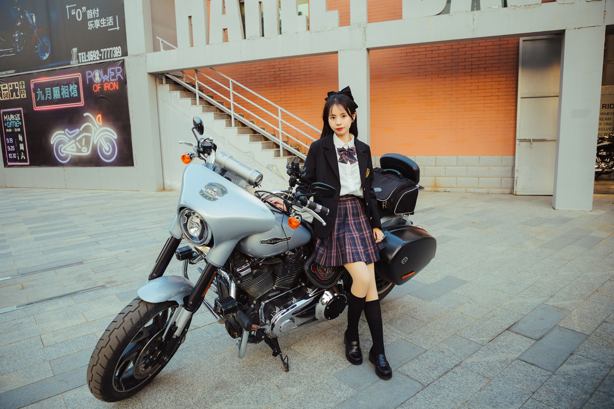 哈雷机车jk少女