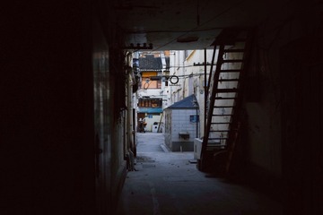 255F4B04-8FA0-456E-96D6-0D54BF0C5C13/L0/001