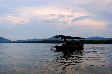 3C913C13-08D1-4029-9D6C-46222C9F92FB/L0/001