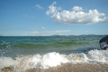 B4F6E753-43B0-430D-80BF-C16180632FF8/L0/001