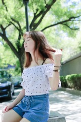 001