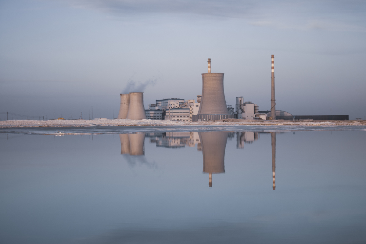 罗布泊地区国投罗钾公司厂房