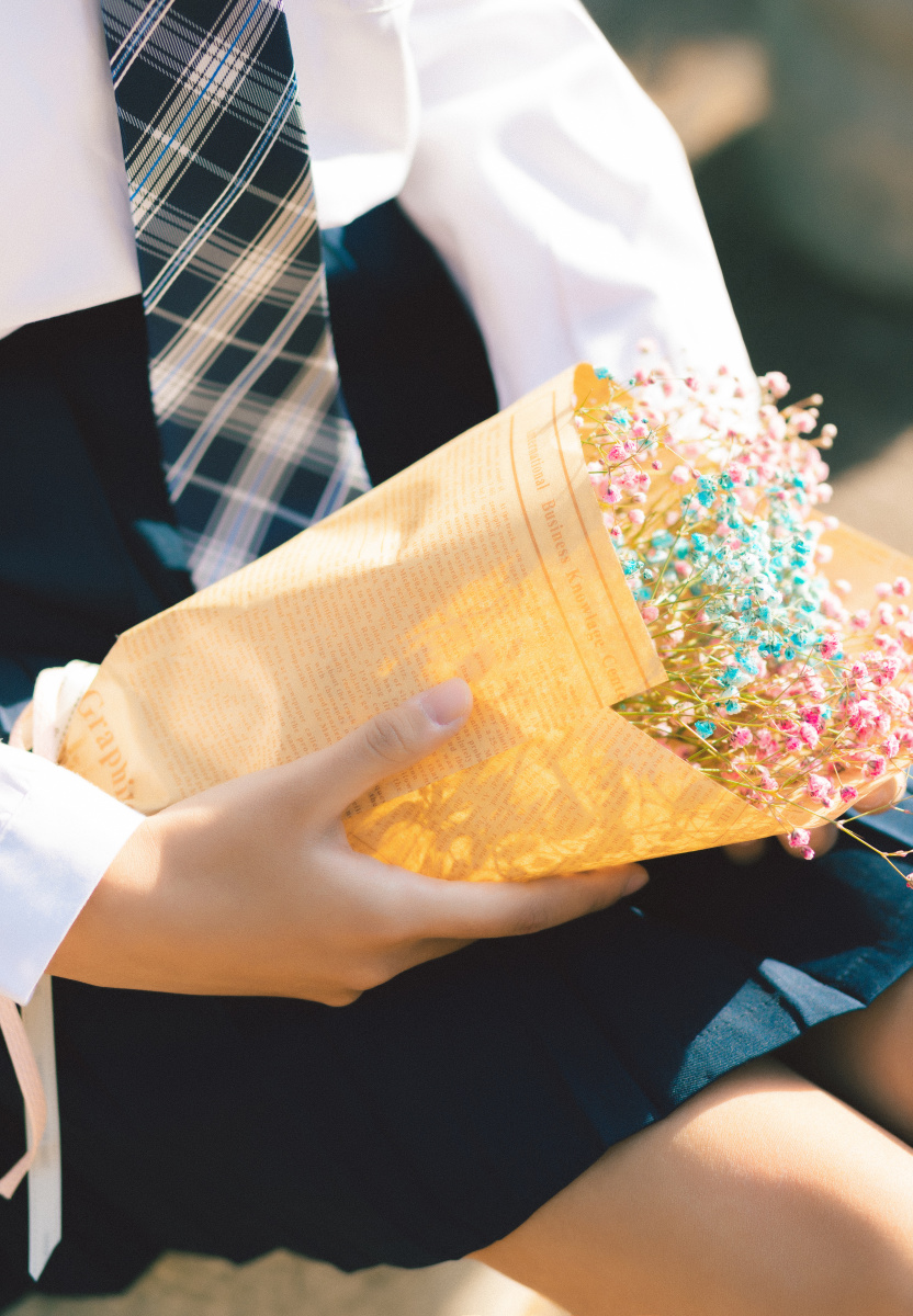 是一场声势浩大的追逐 全世界只有你不知道。