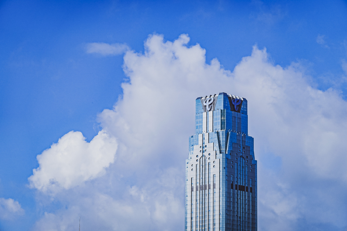 广州蓝电信蓝摄于越秀区东山口