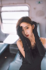 749418