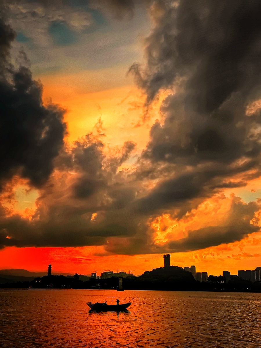 温州望江路拍摄晚霞