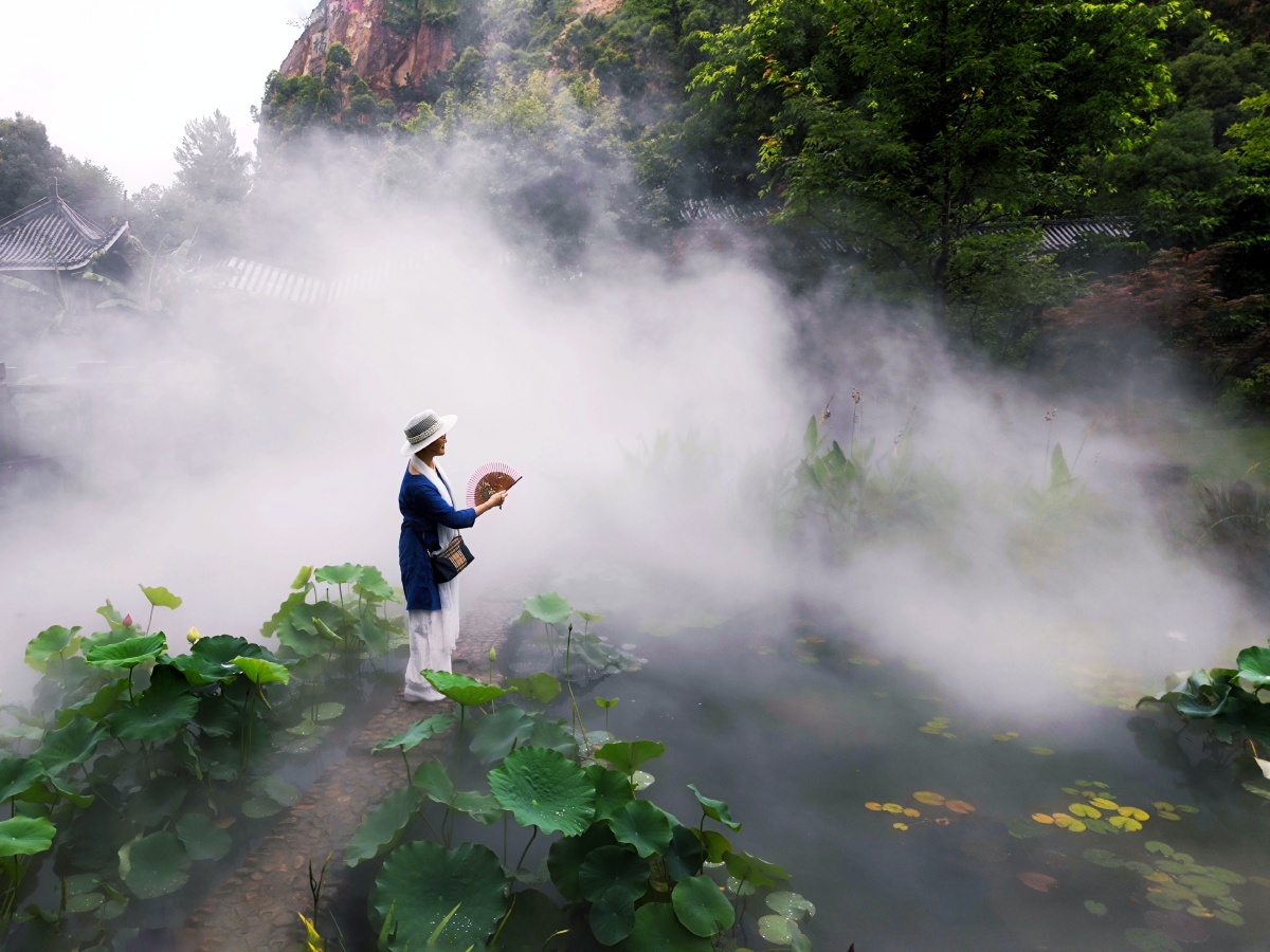 人间仙境《美女》摄于,温州杨府山