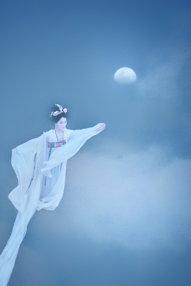 嫦娥奔月摄于温州市鹿城区