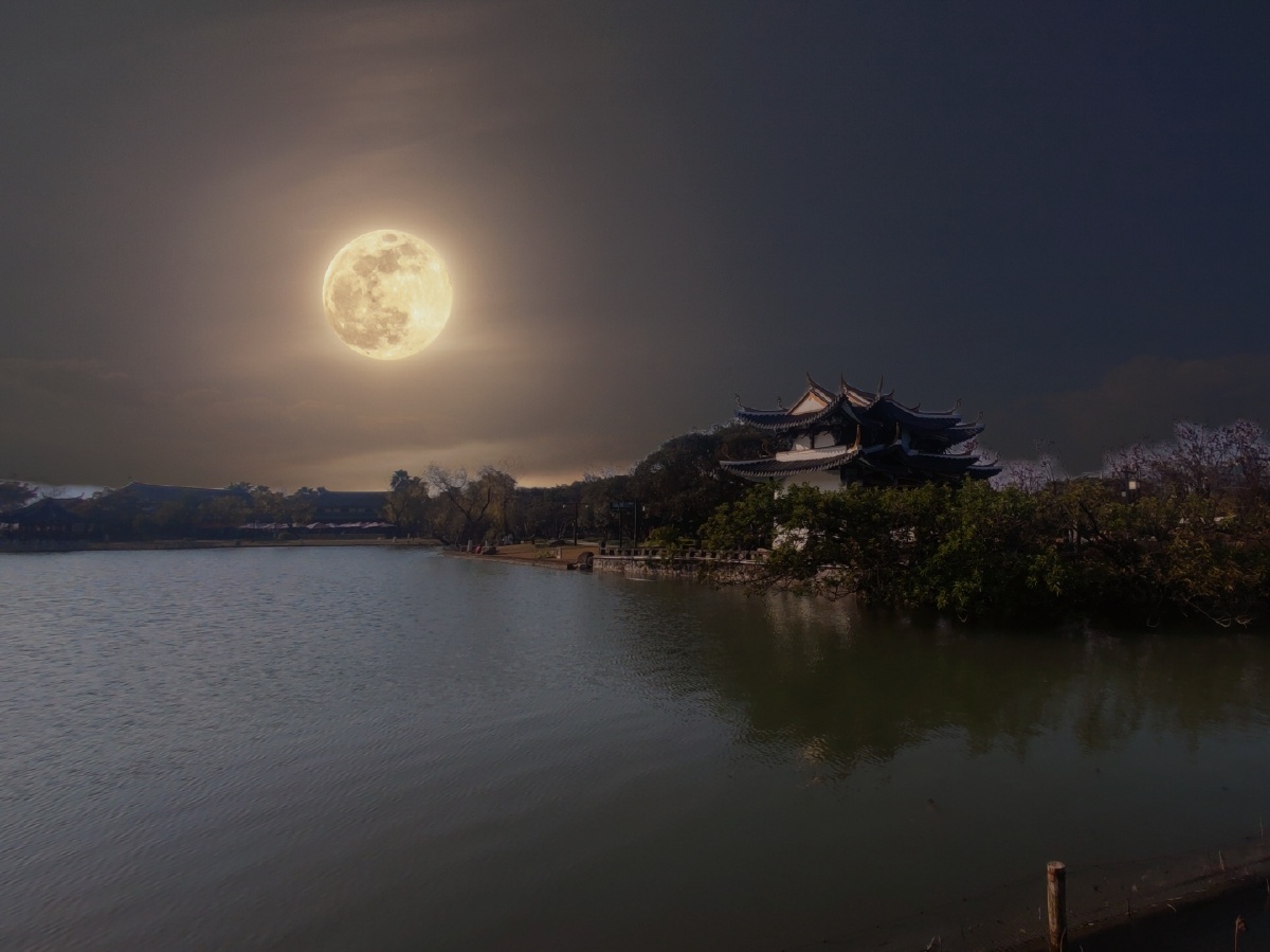 明月光摄于温州江心屿旅游区