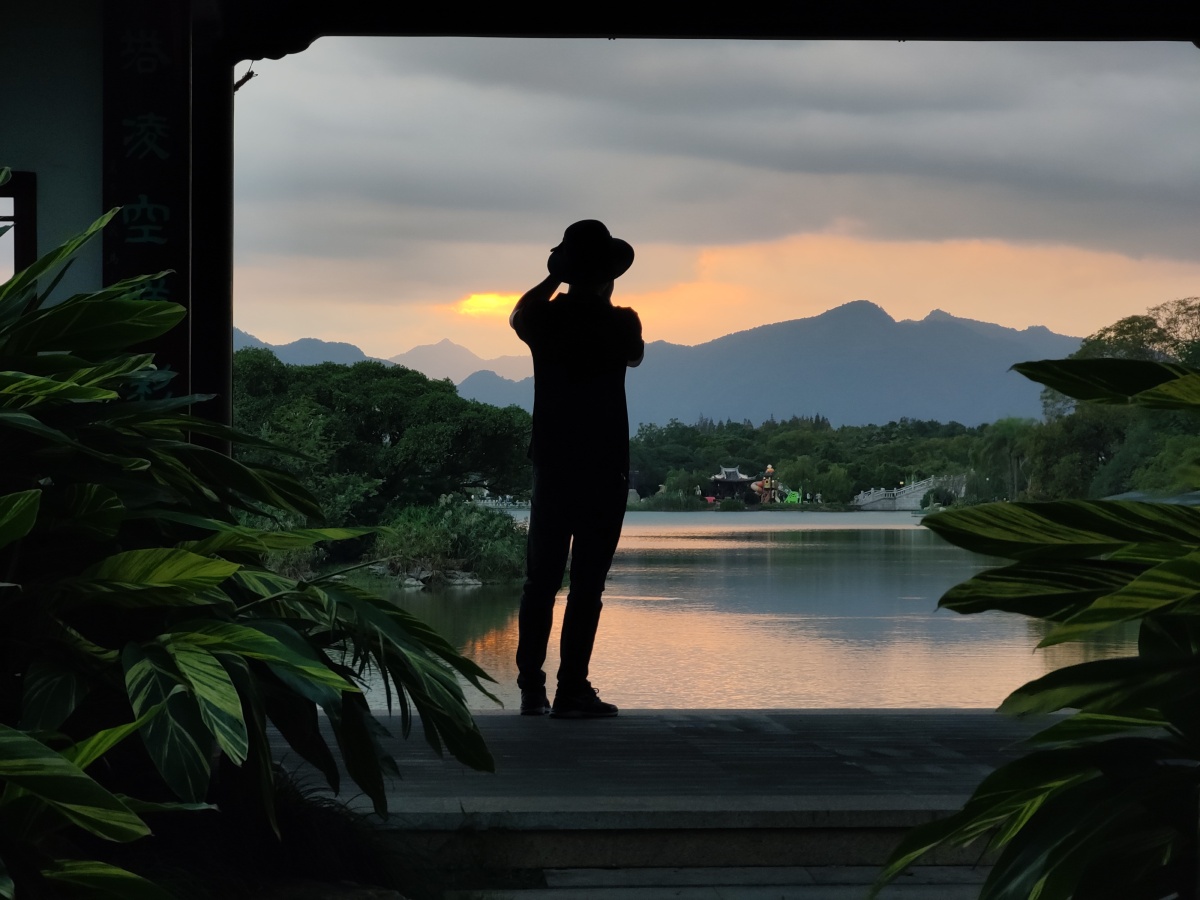 夕阳西下《剪影》摄于,温州江心屿旅游区