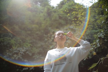001