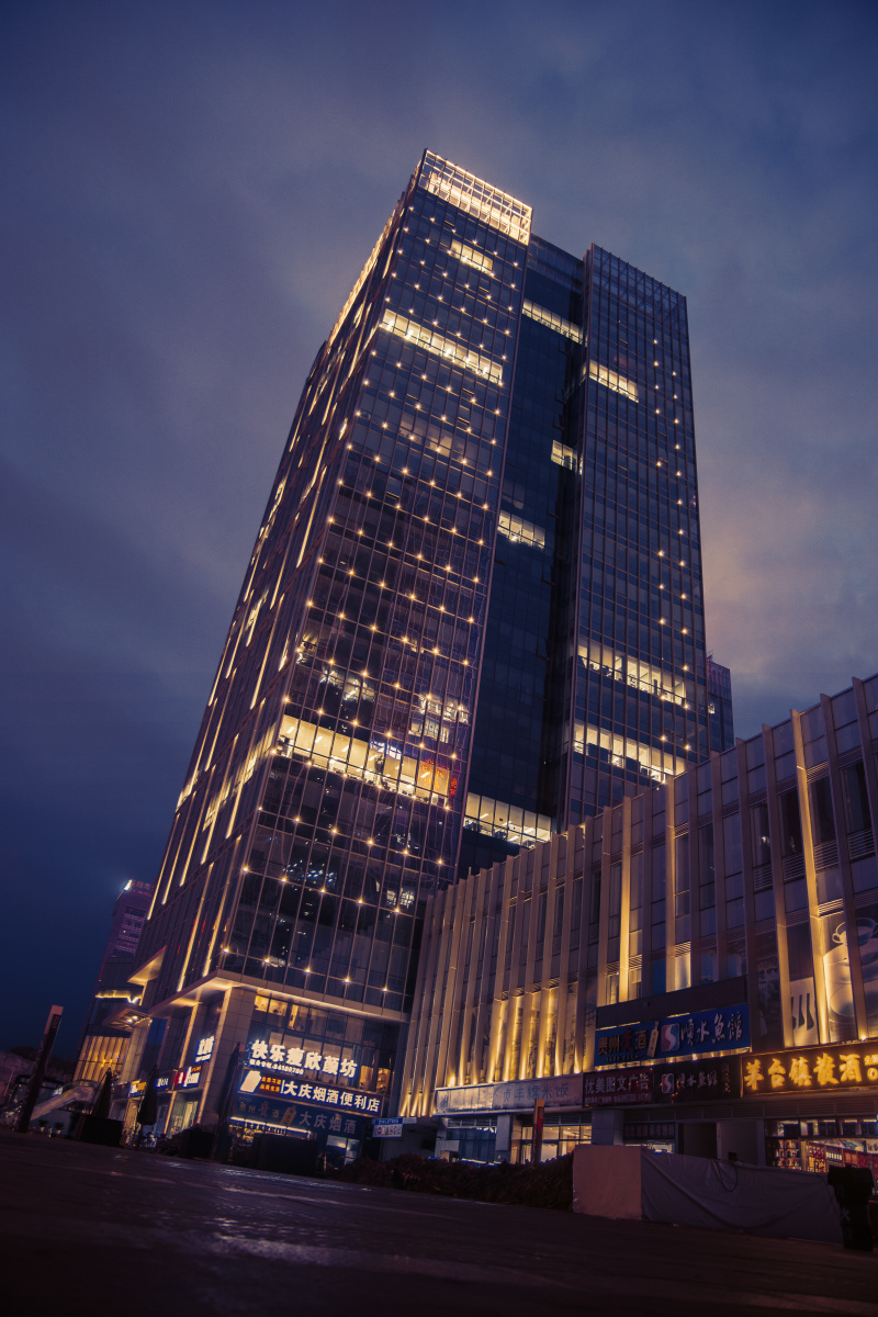 贵阳富力中心大楼夜景