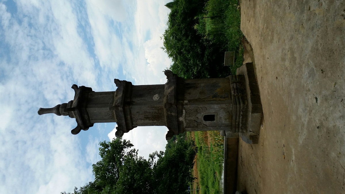 陈溪村古建筑雕刻石字