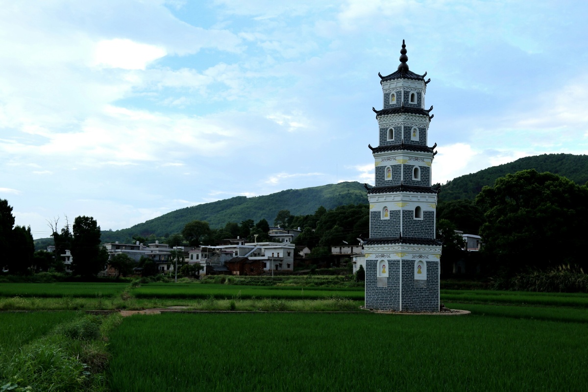 陈溪村古建筑雕刻石字