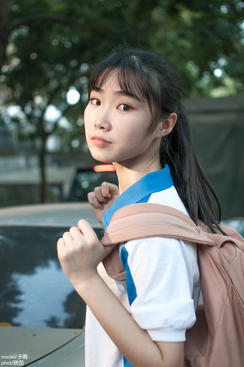 放学了 我们一起回家吧