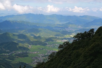 64B0904C-38BC-48B8-AF61-E53B31035FF1