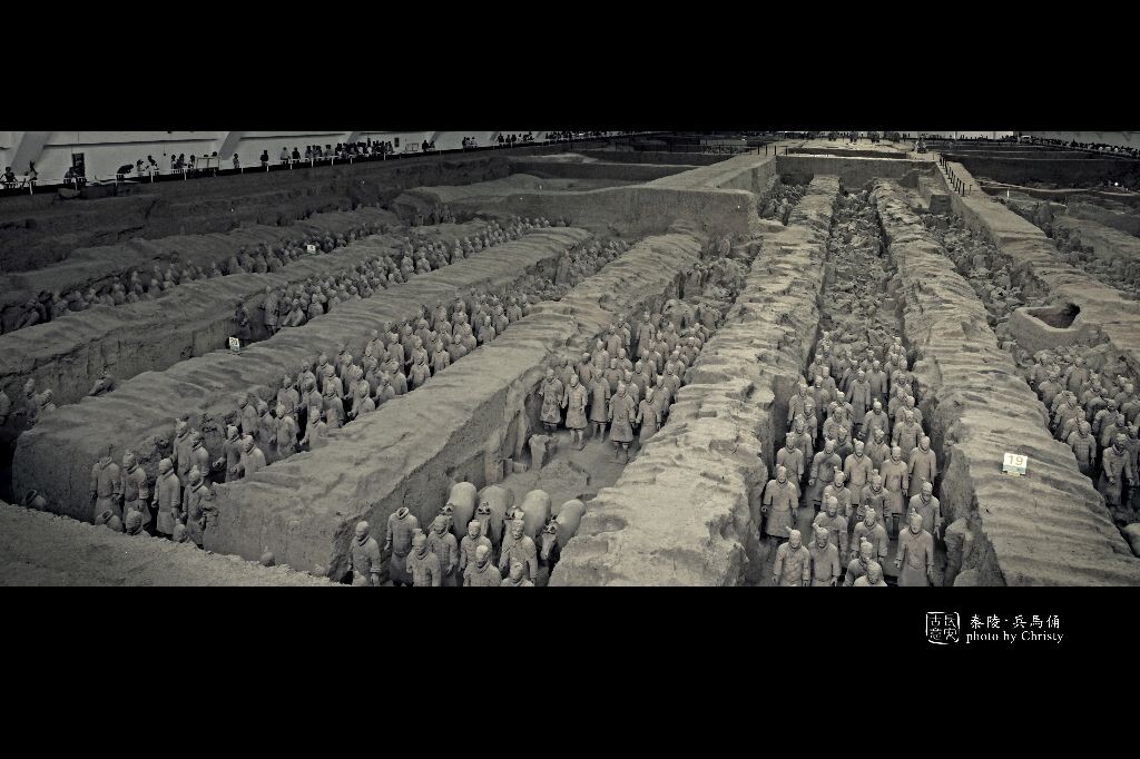 秦陵·兵馬俑-III<br />
