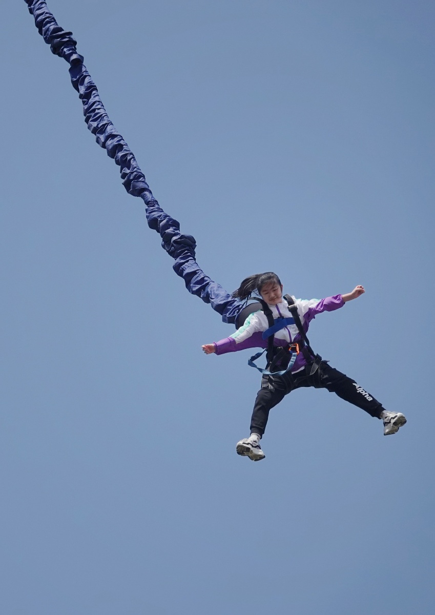 蹦极- 子泉 - 图虫