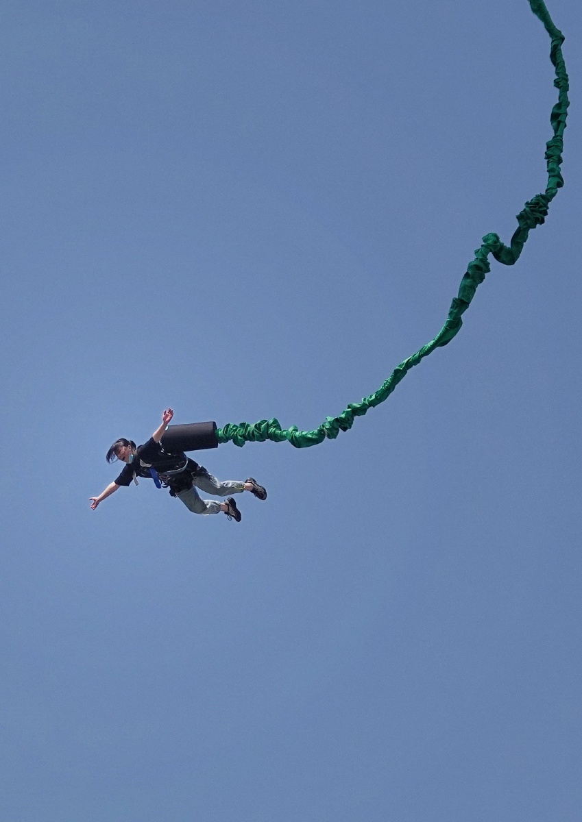 蹦极- 子泉 - 图虫