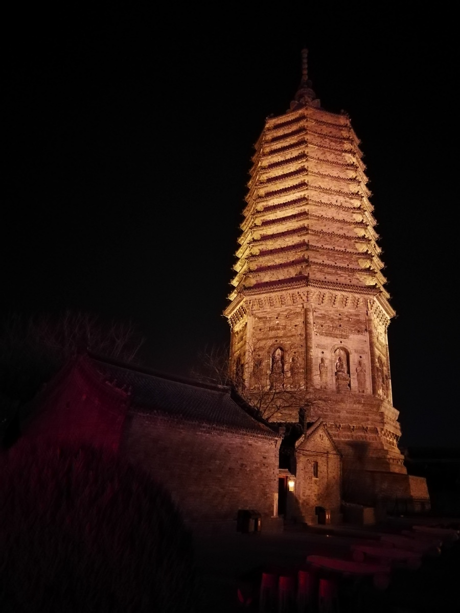 锦州大广济寺塔