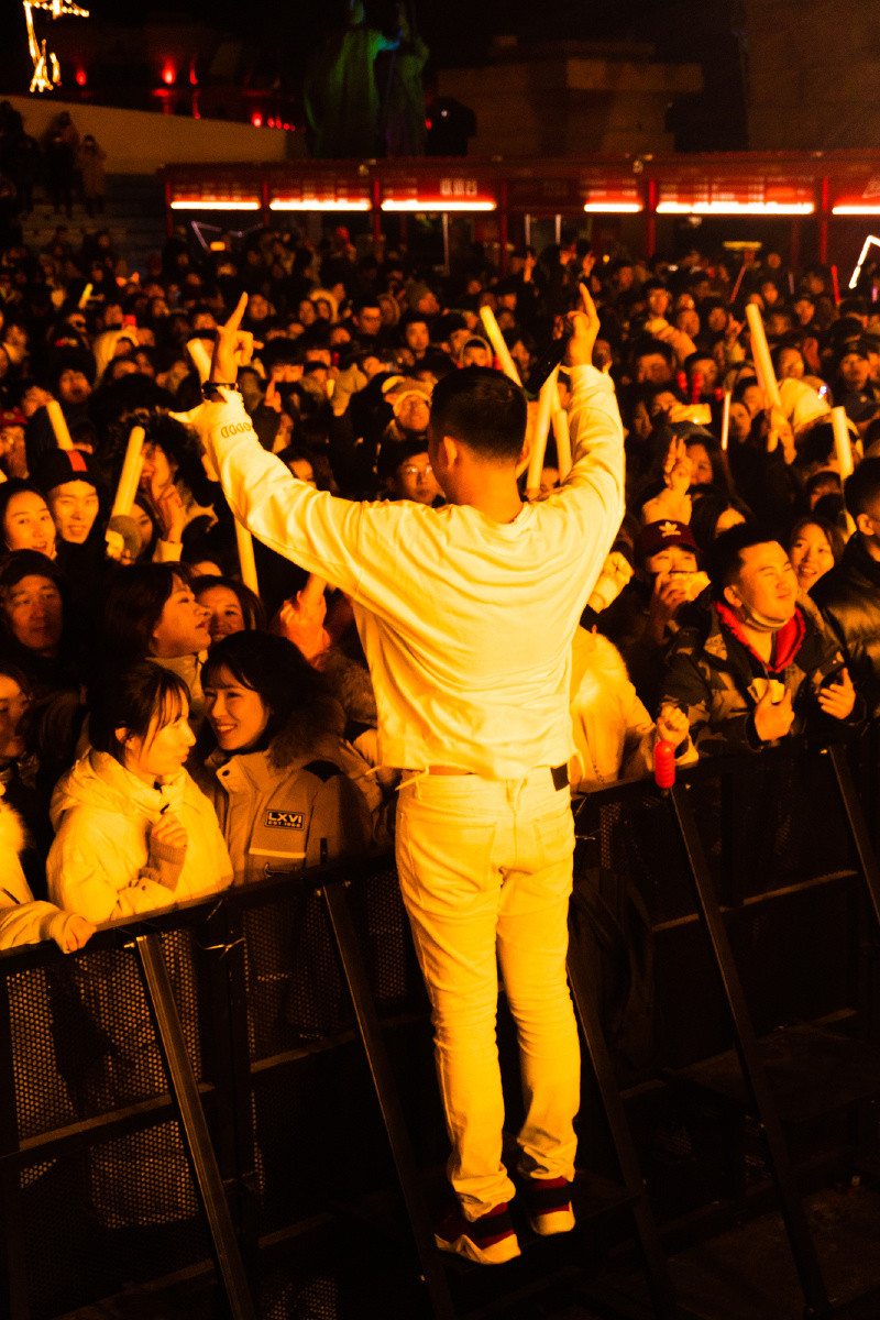 北京欢乐谷跨年电音节