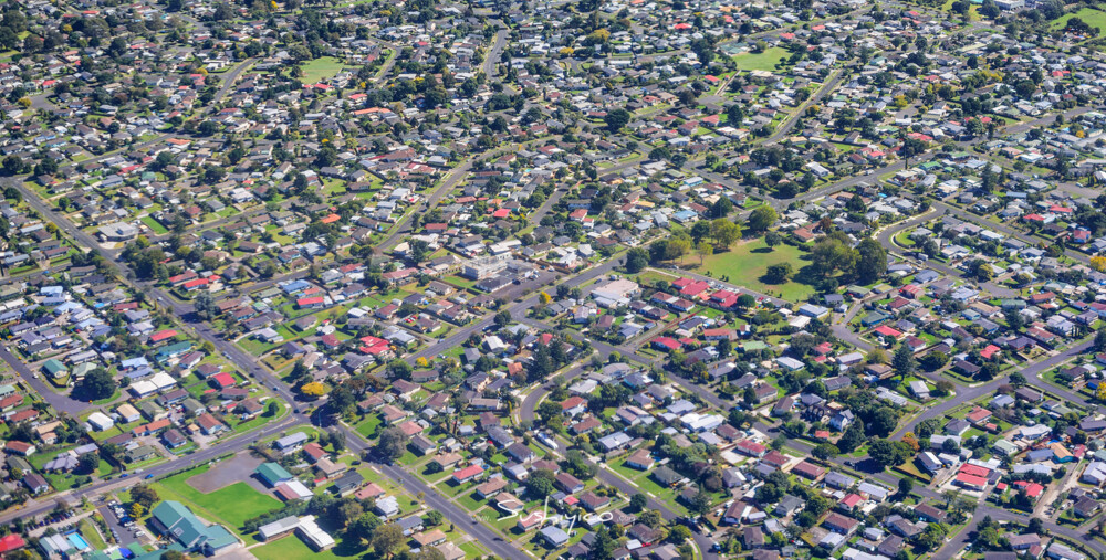 D1奥克兰Auckland，俯瞰的街景，当地人民不一定“有钱”，但生活得很好，地价便宜……