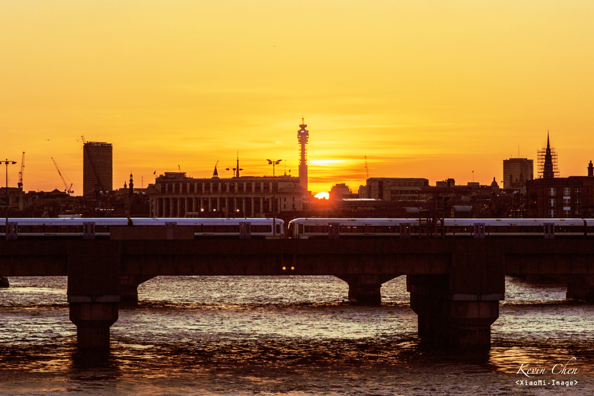 泰晤士河的落日