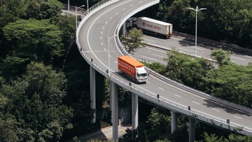 741743
