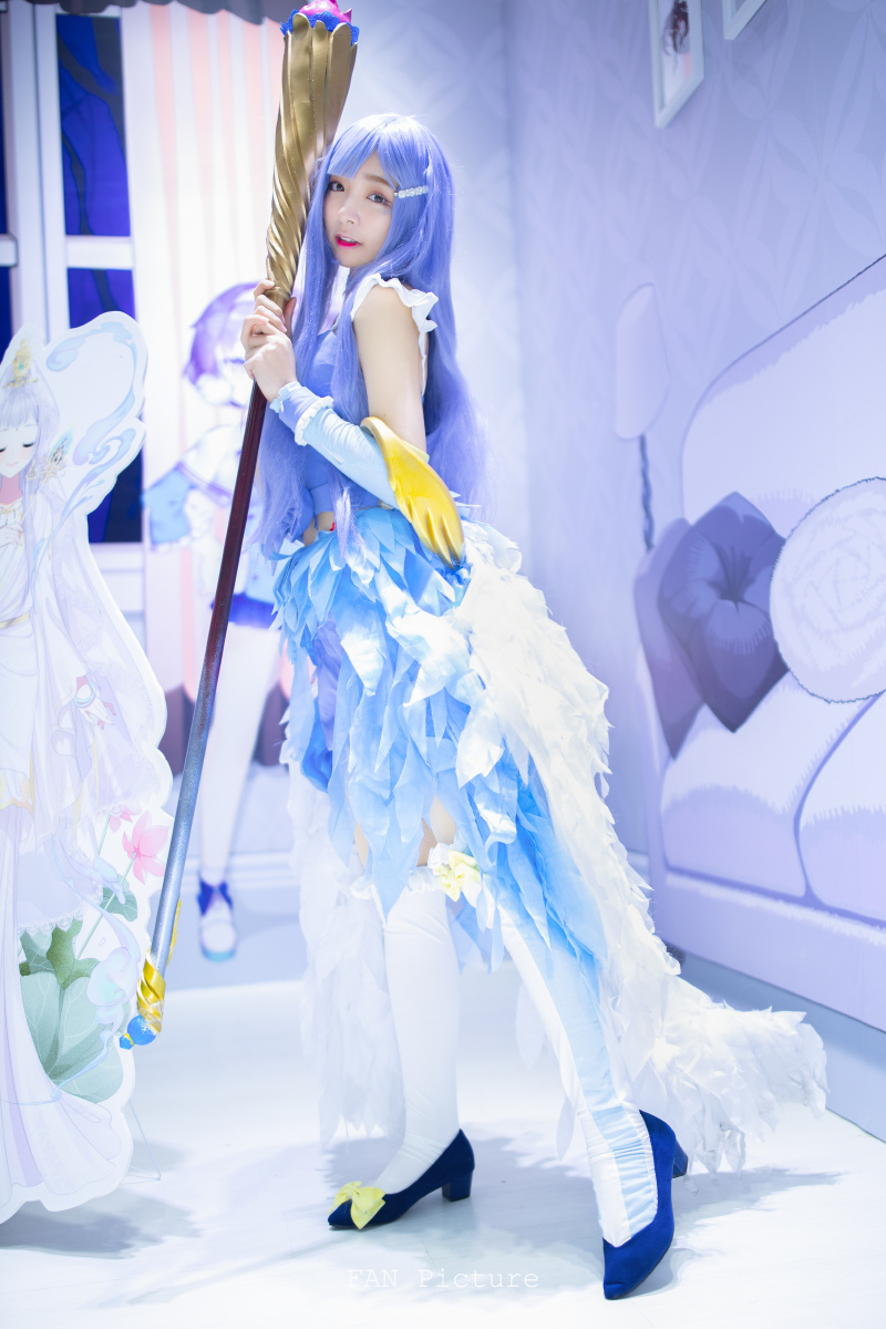 2018上海萤火虫漫展-模特:琳酱很呆萌