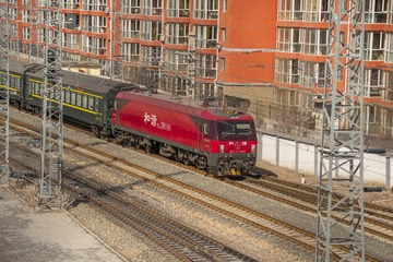 881701