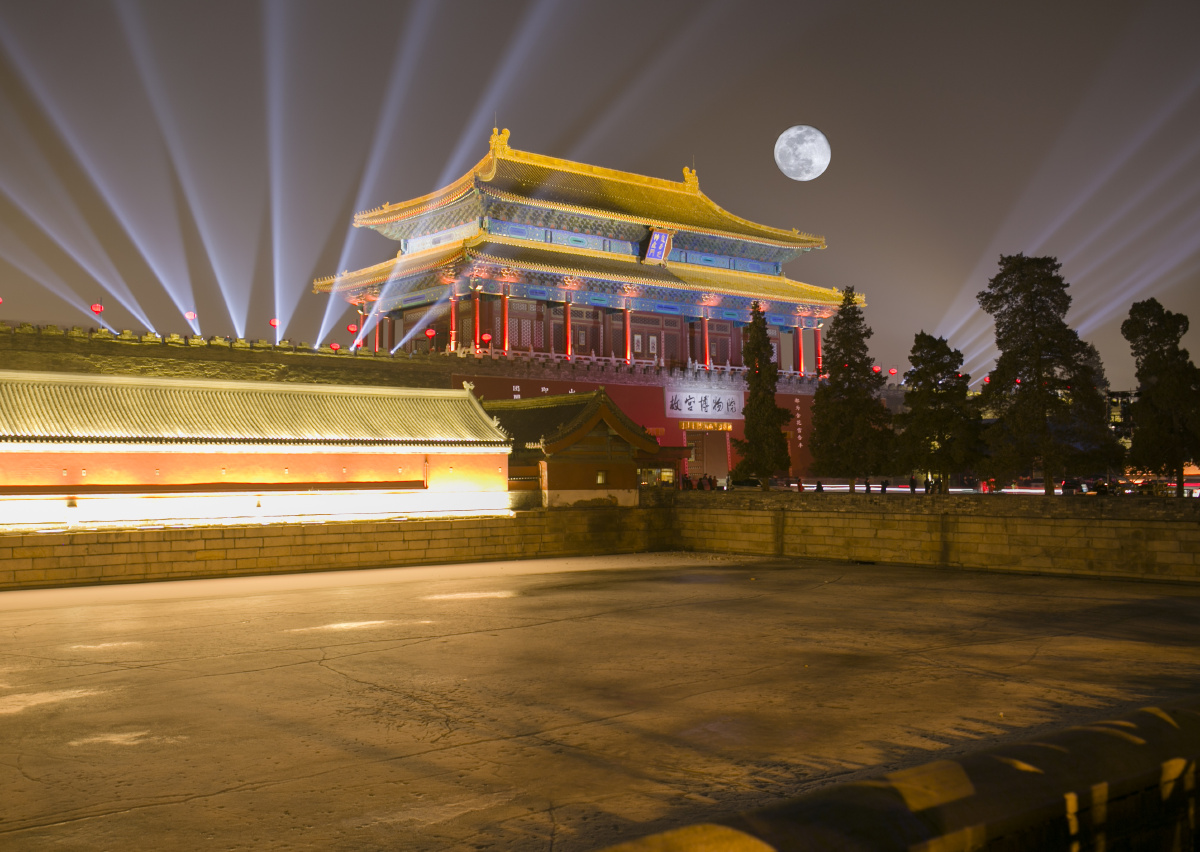 故宫亮灯月亮p得