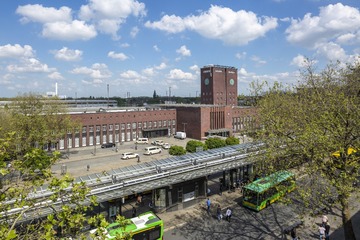 600593