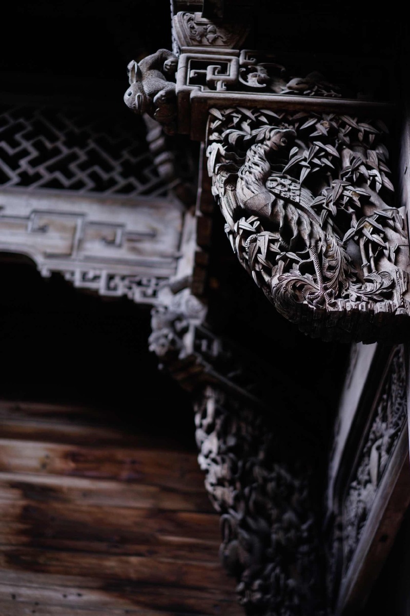 雕花之美黄家大院木刻古建筑木质结构