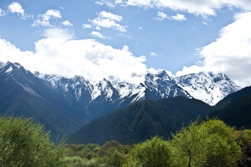 南迦巴瓦峰