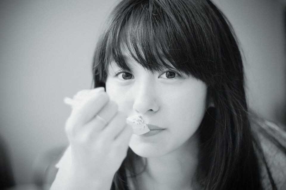 眼眸.<br />
我很少处理黑白的.&lt;br /&gt;<br />
不过这样我觉得还可以