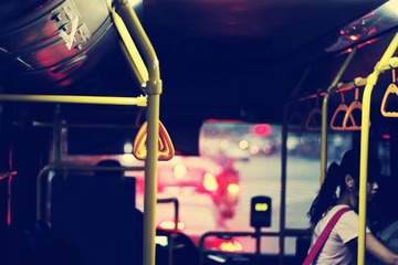 56.公交车.