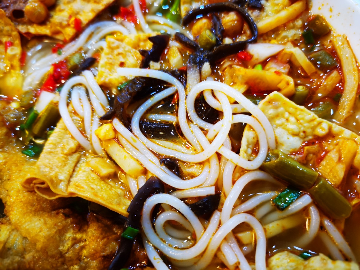 猪脚螺蛳粉 - 柴喜男 - 图虫