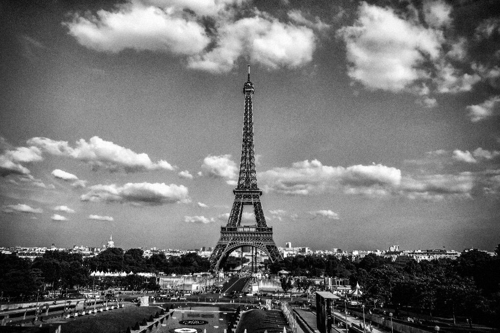 La Tour Eiffel，Paris<br />
