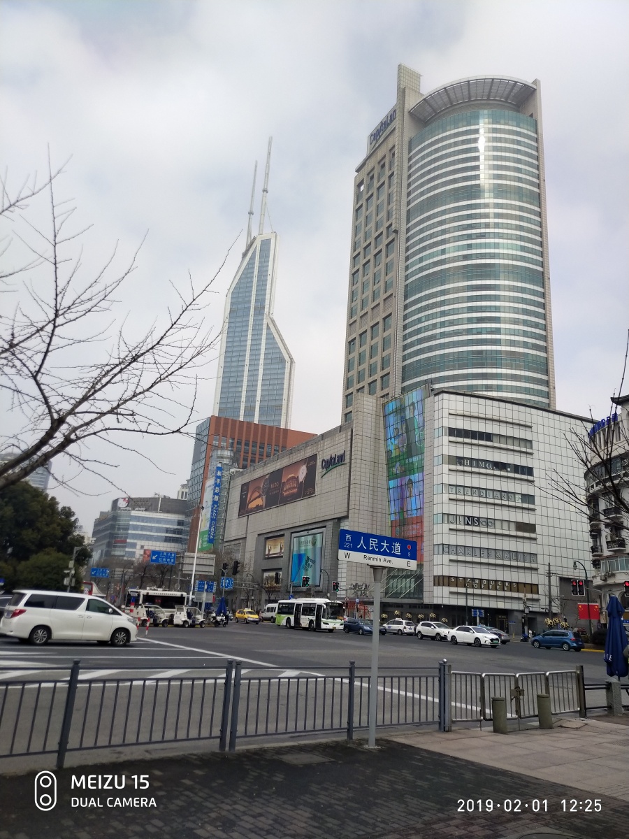 上海人民大道剪影