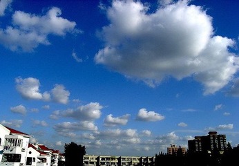 多云 Cloudy