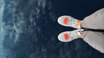 548890