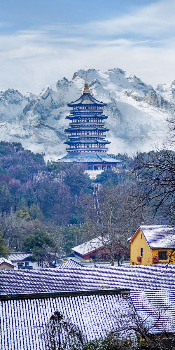 雪天的雷峰塔 - pixone - 图虫