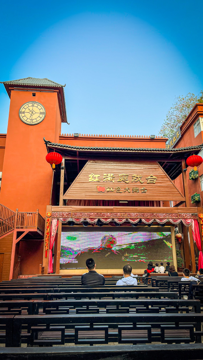 光明红木文化小镇红色气氛浓厚喜悦热情怀旧的气息扑面而来